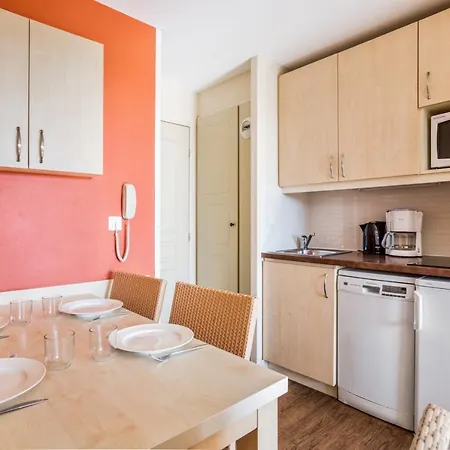 Апартаменты Les Parcs De - Maeva - 2 Pieces 5 Personnes - Confort Mae-0293 Гримо